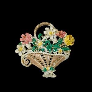 Pretty Dainty Vintage Metal Figural Flower Basket Brooch